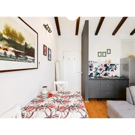 Appartamento Lovely In *